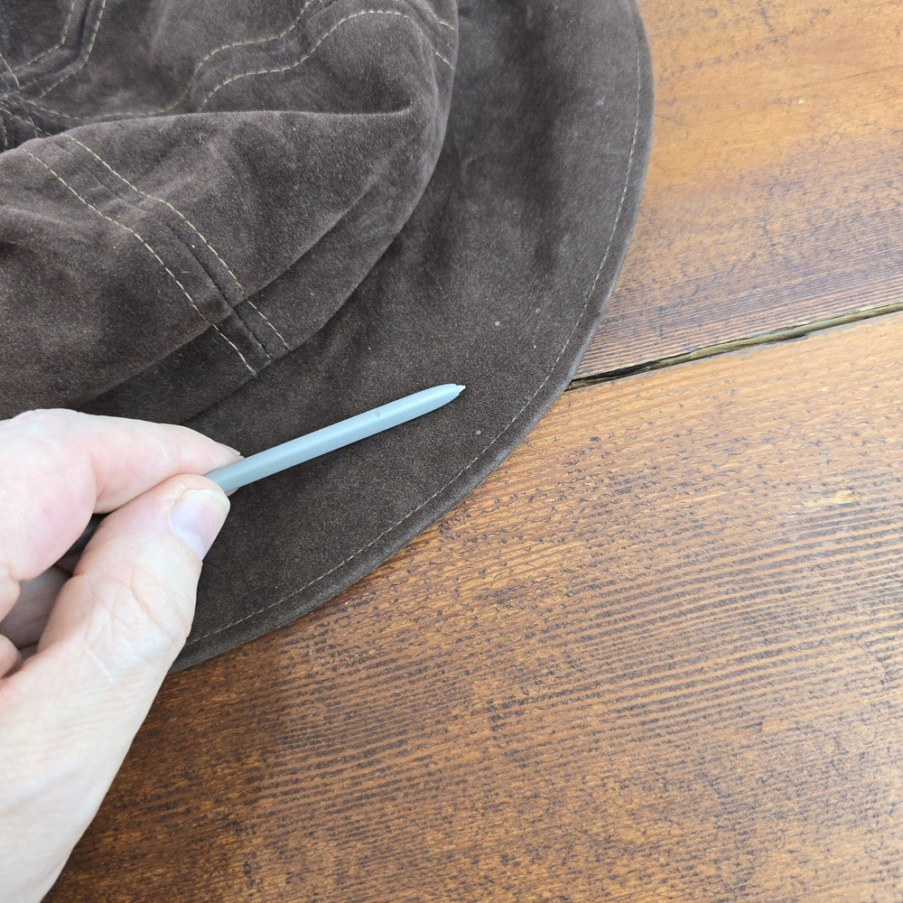 Vintage Union United Hatters Cap & Millinery Workers Brown Suede Women's Hat 21" - Picture 10 of 10